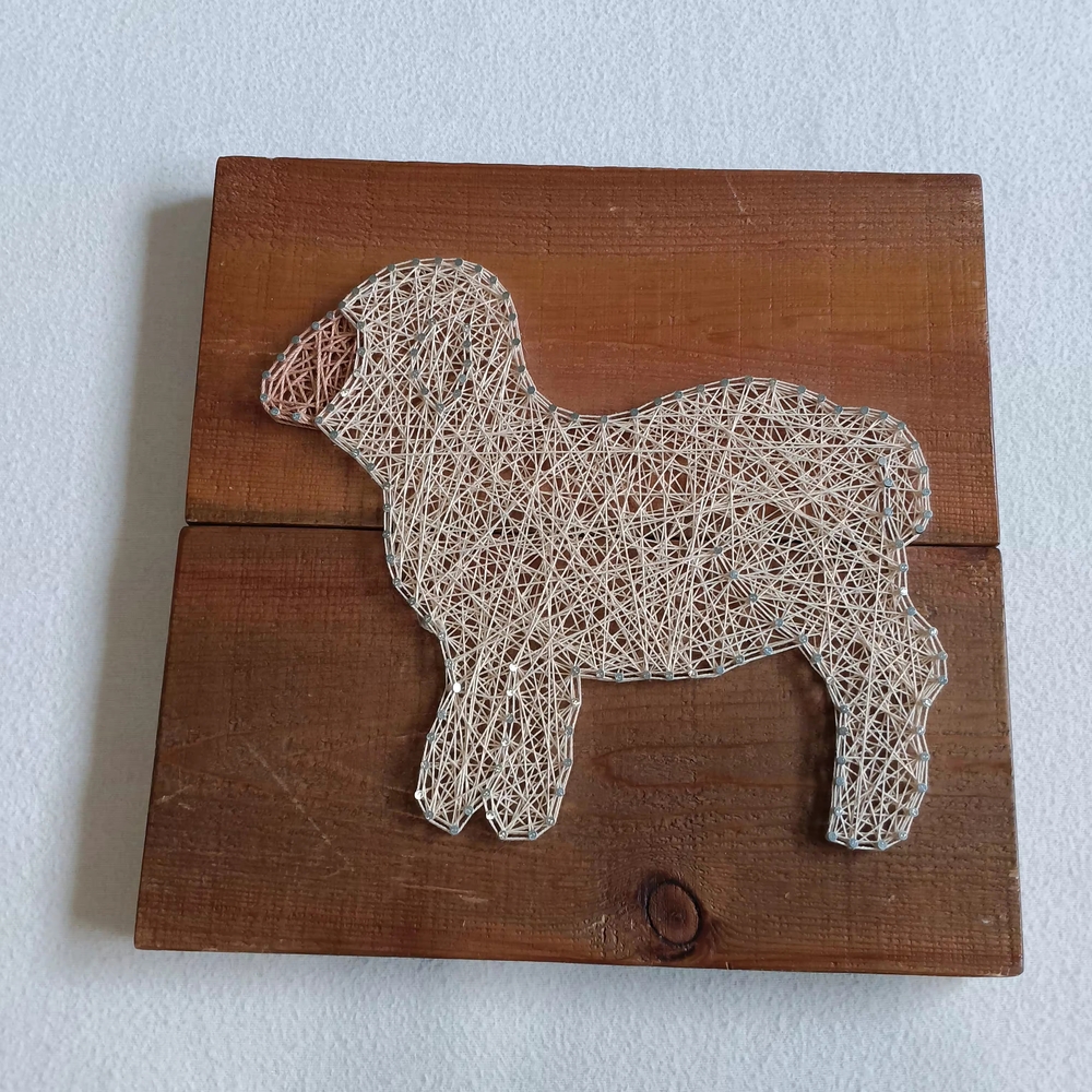 Rustic String Wall Art Sheep on Wooden Plaque
